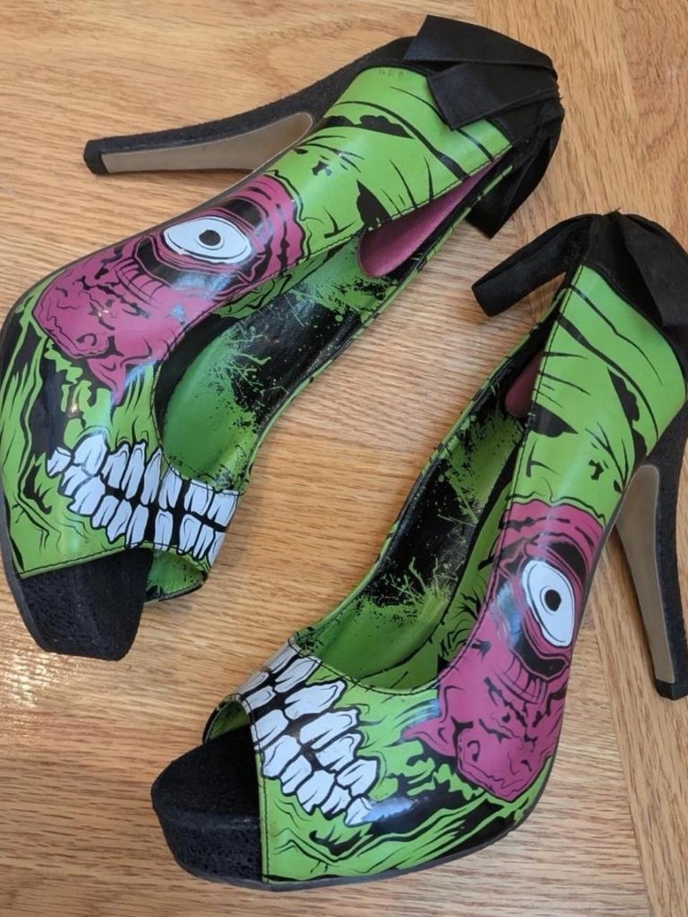 2009 deadstock iron fist Peep-Toe zombie Heels